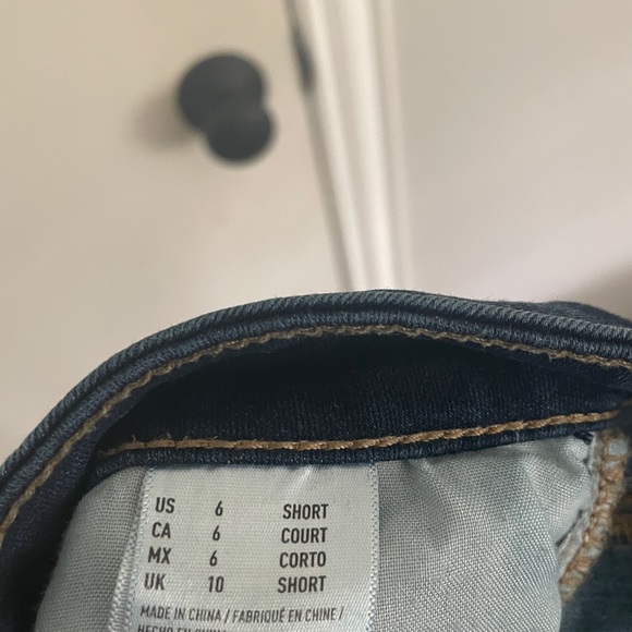 American Eagle Women’s Jeans. - Picture 3 of 5